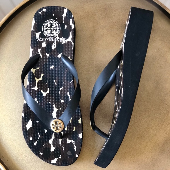 tory burch flip flops size 12